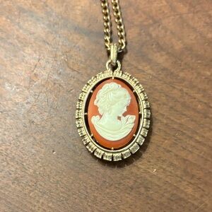 Vintage Avon Gold and Cream Cameo Necklace